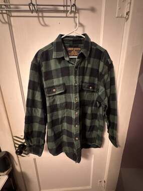 Comfort Outfitter Green and Black Buffalo Plaid Heavy Cotton Flannel Shirt XL